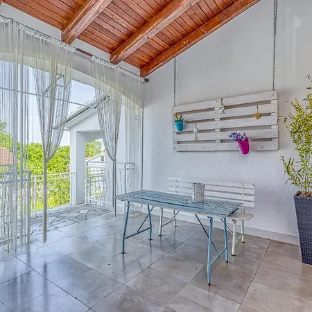 Hrestak * Пореч