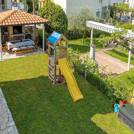 Apartment Hrestak