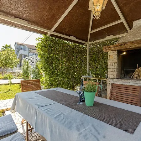 Apartment Hrestak Porec