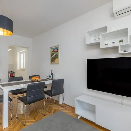 Apartman Hrestak