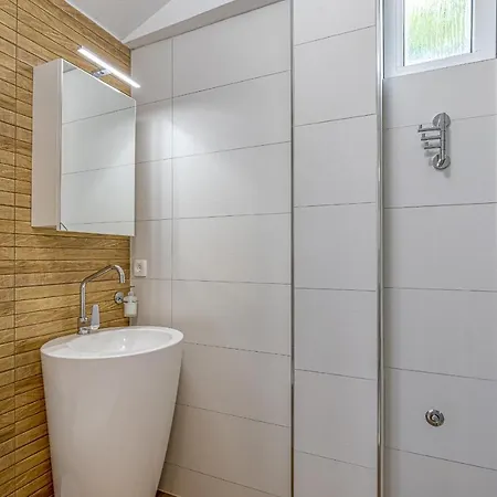 Hrestak Apartment *